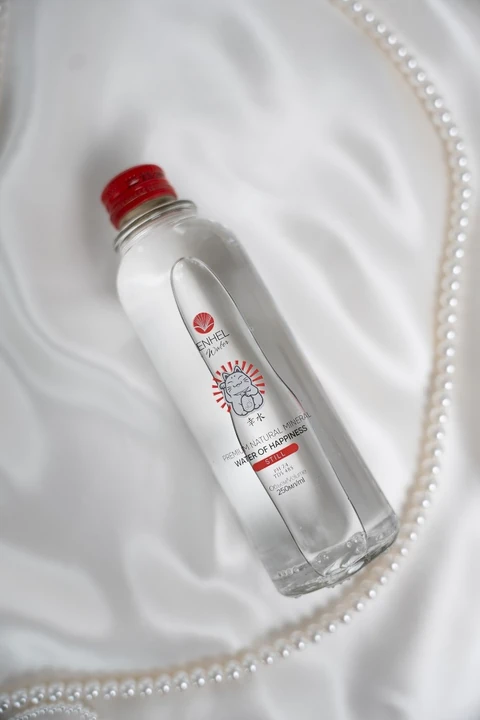 Enhel Water Premium natural mineral Water of Happiness still, 1шт